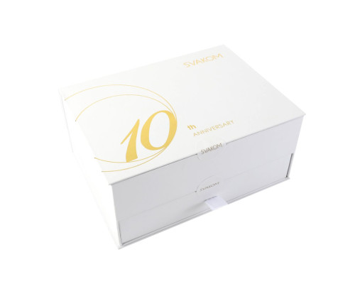 Подарочный набор Svakom Anniversary Box: вакуумный стимулятор, ленты, маска, лубрикант, спрей