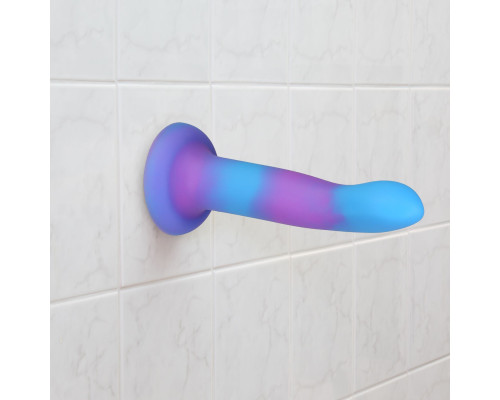 Фалоімітатор, що світиться у темряві, ADDICTION - Rave - 8" Glow in the Dark Dildo - Blue Purple
