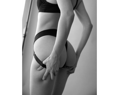 Трусы-стринги для страпона Strap-On-Me HEROINE HARNESS - L